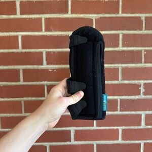 new carpel tunnel wrist brace - only tried on